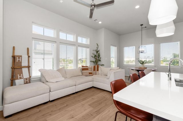 816 Sienna Palm Lane, Houston, TX 77008