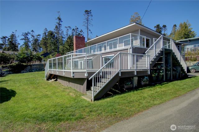 4607 Anaco Beach Road, Anacortes, WA 98221