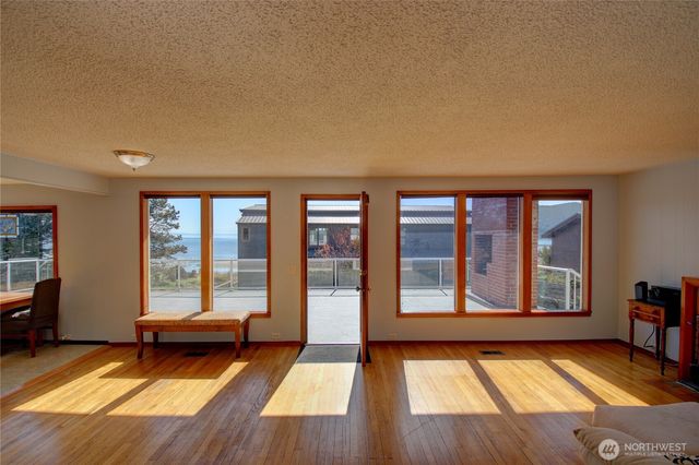 4607 Anaco Beach Road, Anacortes, WA 98221