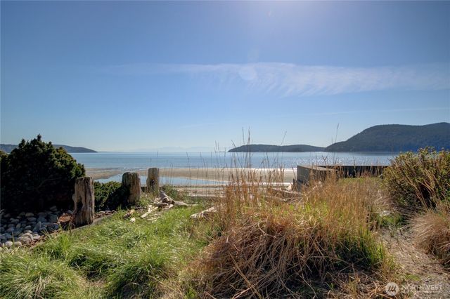 4607 Anaco Beach Road, Anacortes, WA 98221