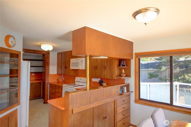 4607 Anaco Beach Road, Anacortes, WA 98221