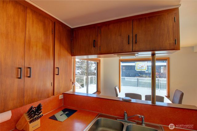 4607 Anaco Beach Road, Anacortes, WA 98221
