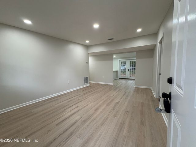 2819 LAUDERDALE Drive E, Jacksonville, FL 32277