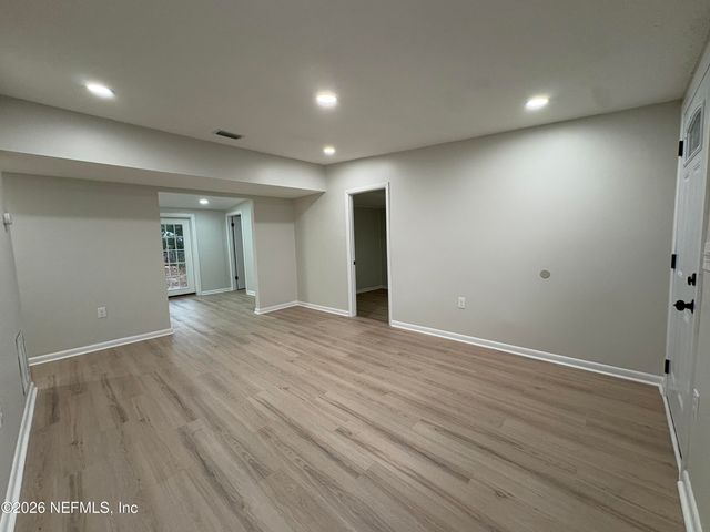 2819 LAUDERDALE Drive E, Jacksonville, FL 32277