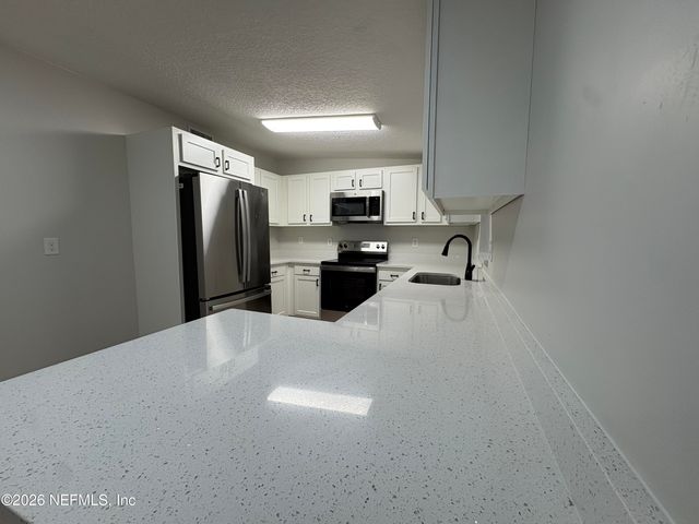 2819 LAUDERDALE Drive E, Jacksonville, FL 32277