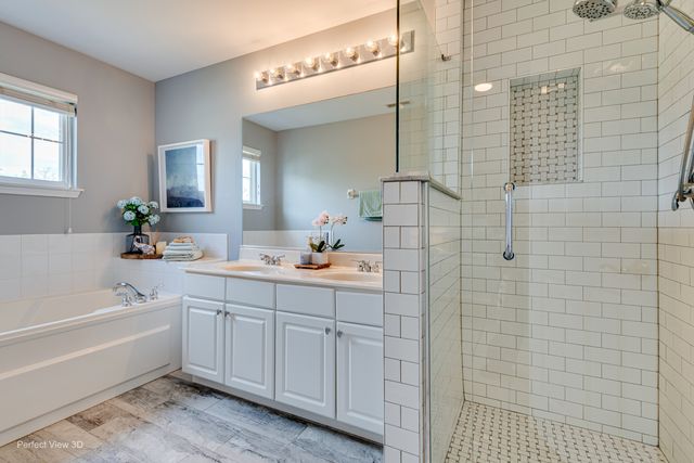 790 W Misty Drive, Palatine, IL 60074
