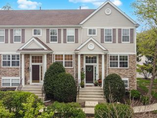 790 W Misty Drive, Palatine, IL 60074
