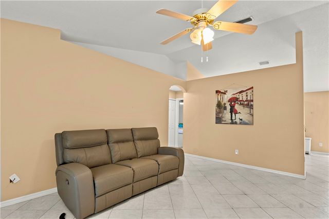 3186 1st Lane, Vero Beach, FL 32968