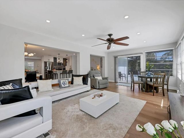 2428 WHIPPOORWILL CIRCLE, Sarasota, FL 34231