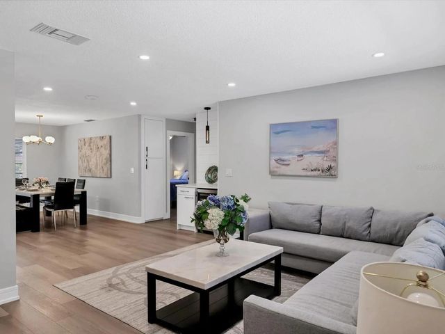 2428 WHIPPOORWILL CIRCLE, Sarasota, FL 34231