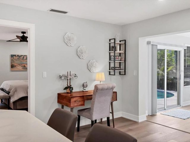 2428 WHIPPOORWILL CIRCLE, Sarasota, FL 34231