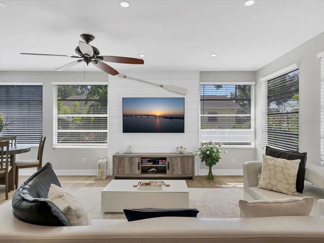 2428 WHIPPOORWILL CIRCLE, Sarasota, FL 34231