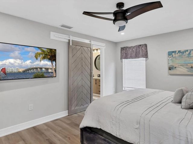 2428 WHIPPOORWILL CIRCLE, Sarasota, FL 34231