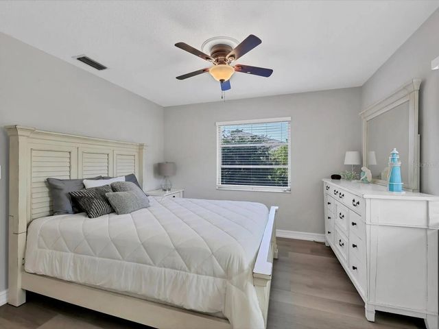 2428 WHIPPOORWILL CIRCLE, Sarasota, FL 34231