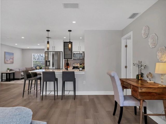 2428 WHIPPOORWILL CIRCLE, Sarasota, FL 34231