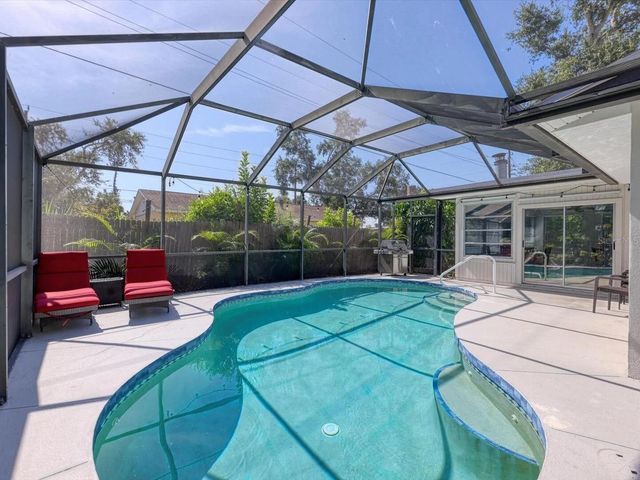 2428 WHIPPOORWILL CIRCLE, Sarasota, FL 34231