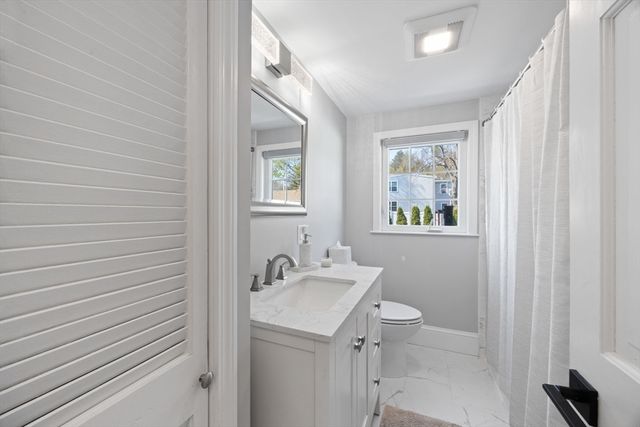 16 Marion Rd, Weymouth, MA 02191