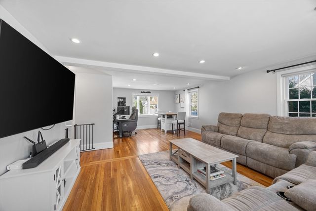 16 Marion Rd, Weymouth, MA 02191