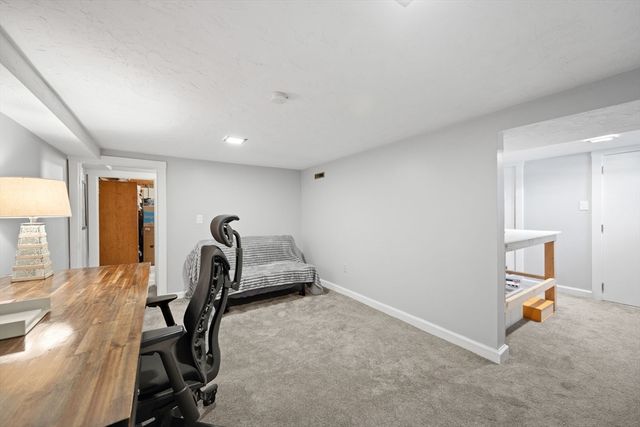 16 Marion Rd, Weymouth, MA 02191