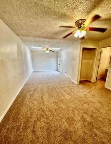 1008 Brockman Street, Sweeny, TX 77480