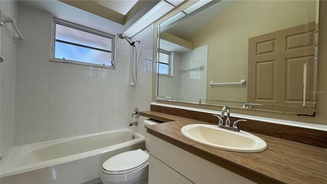 505 SW 9TH AVENUE, Cape Coral, FL 33991