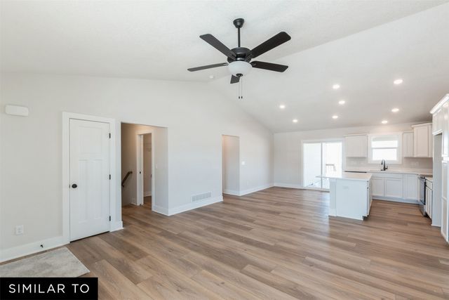 254 NE Wildflower Drive, Pleasant Hill, IA 50327