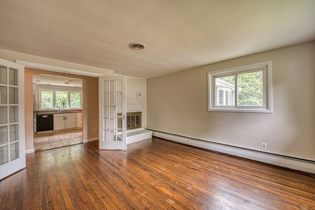 7 Laurel Road, Sharon, MA 02067