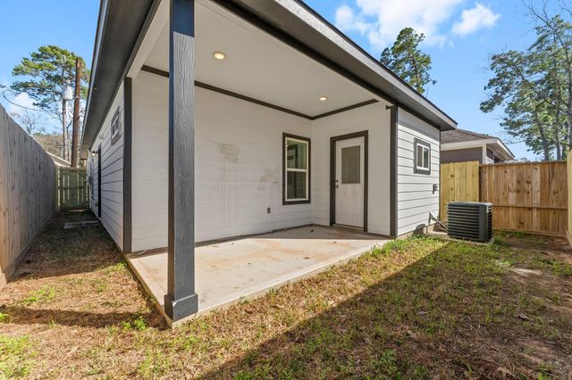 846 Omeara, Montgomery, TX 77316