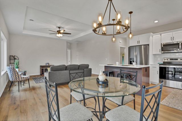 852 Bucknell Lane SE, Stewartville, MN 55976