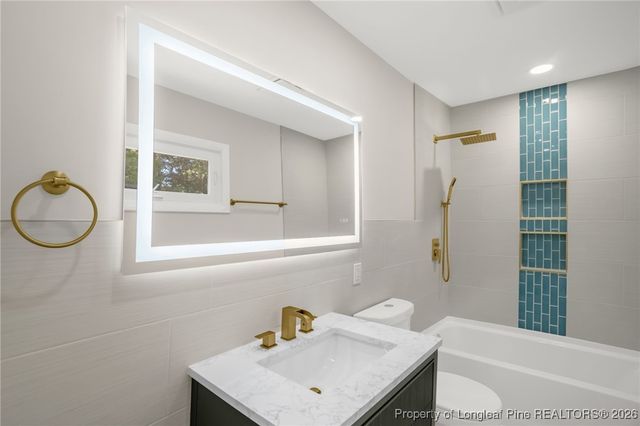 2519 Mirror Lake Drive, Fayetteville, NC 28303