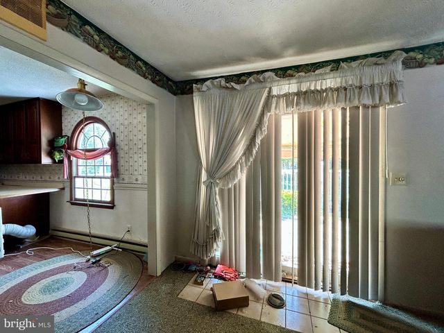 811 CONSERVATION DR, Hedgesville, WV 25427
