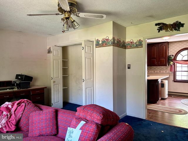 811 CONSERVATION DR, Hedgesville, WV 25427