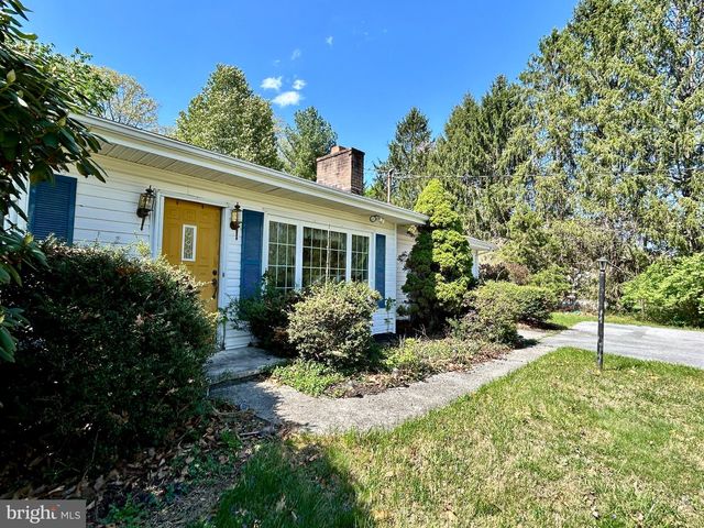 811 CONSERVATION DR, Hedgesville, WV 25427