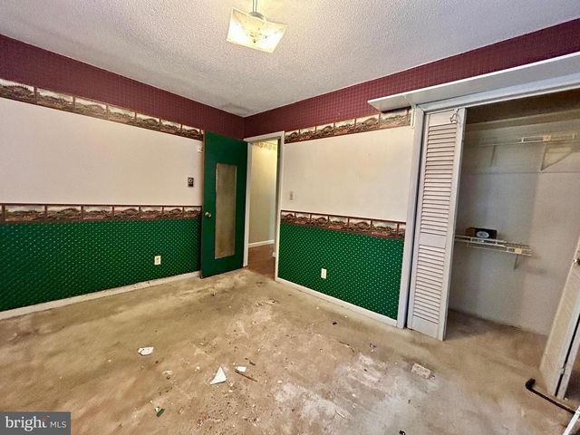 811 CONSERVATION DR, Hedgesville, WV 25427