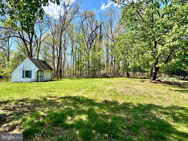 811 CONSERVATION DR, Hedgesville, WV 25427
