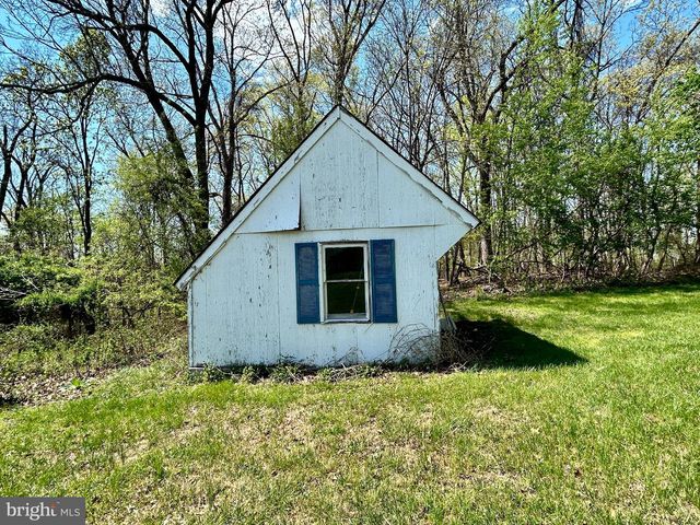 811 CONSERVATION DR, Hedgesville, WV 25427