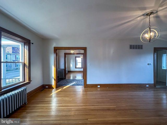 36 N COLLEGE ST, Palmyra, PA 17078