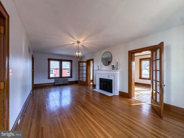 36 N COLLEGE ST, Palmyra, PA 17078