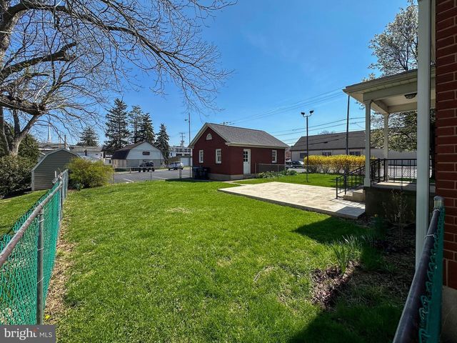36 N COLLEGE ST, Palmyra, PA 17078