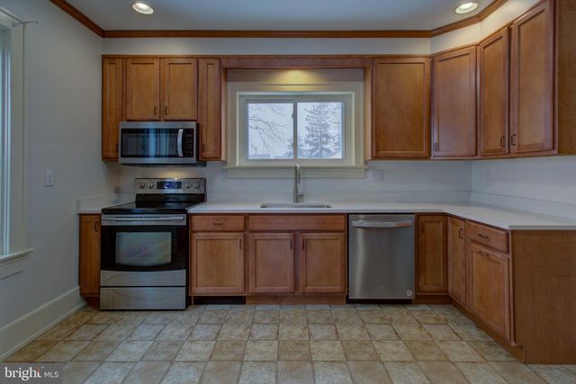 36 N COLLEGE ST, Palmyra, PA 17078