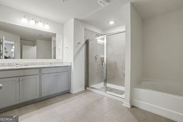723 Woodstock Grove Drive, Woodstock, GA 30188