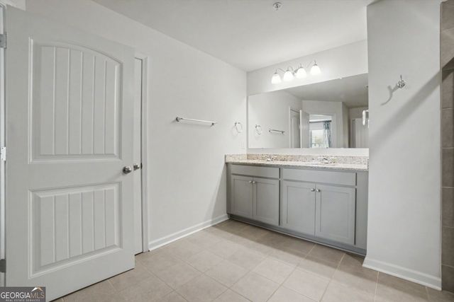 723 Woodstock Grove Drive, Woodstock, GA 30188