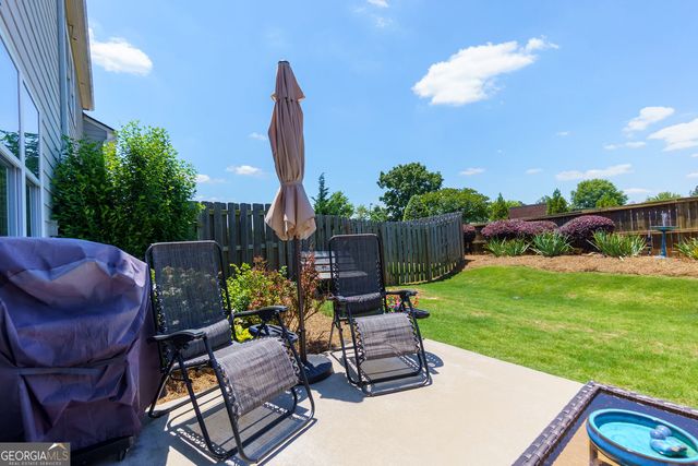 723 Woodstock Grove Drive, Woodstock, GA 30188