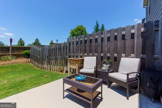 723 Woodstock Grove Drive, Woodstock, GA 30188