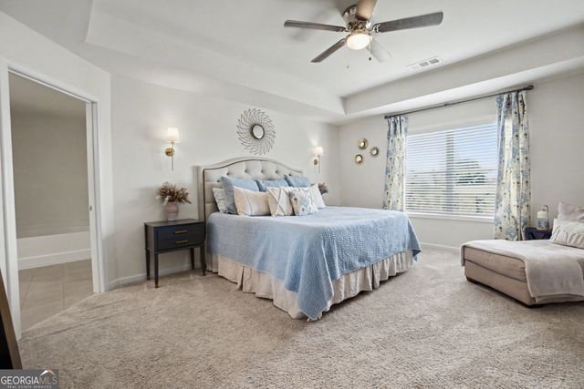 723 Woodstock Grove Drive, Woodstock, GA 30188