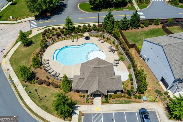 723 Woodstock Grove Drive, Woodstock, GA 30188