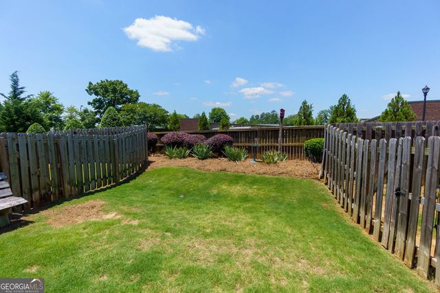 723 Woodstock Grove Drive, Woodstock, GA 30188