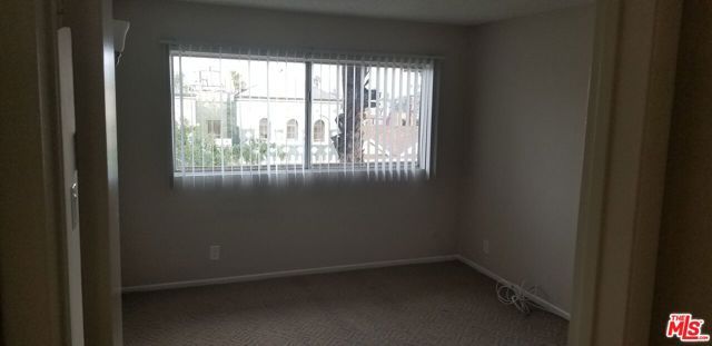 124 N Oxford Avenue, Los Angeles, CA 90004