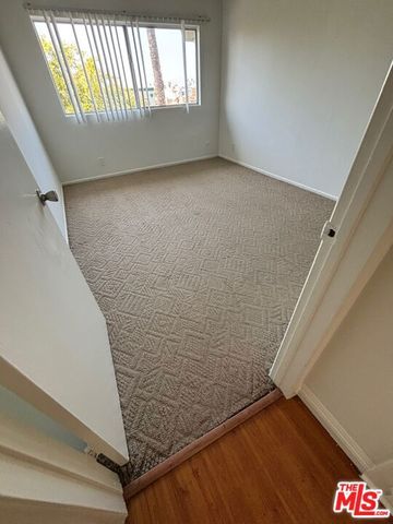 124 N Oxford Avenue, Los Angeles, CA 90004