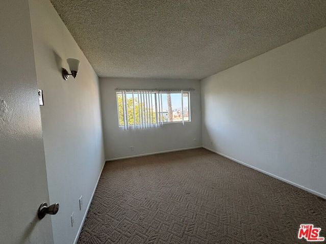 124 N Oxford Avenue, Los Angeles, CA 90004